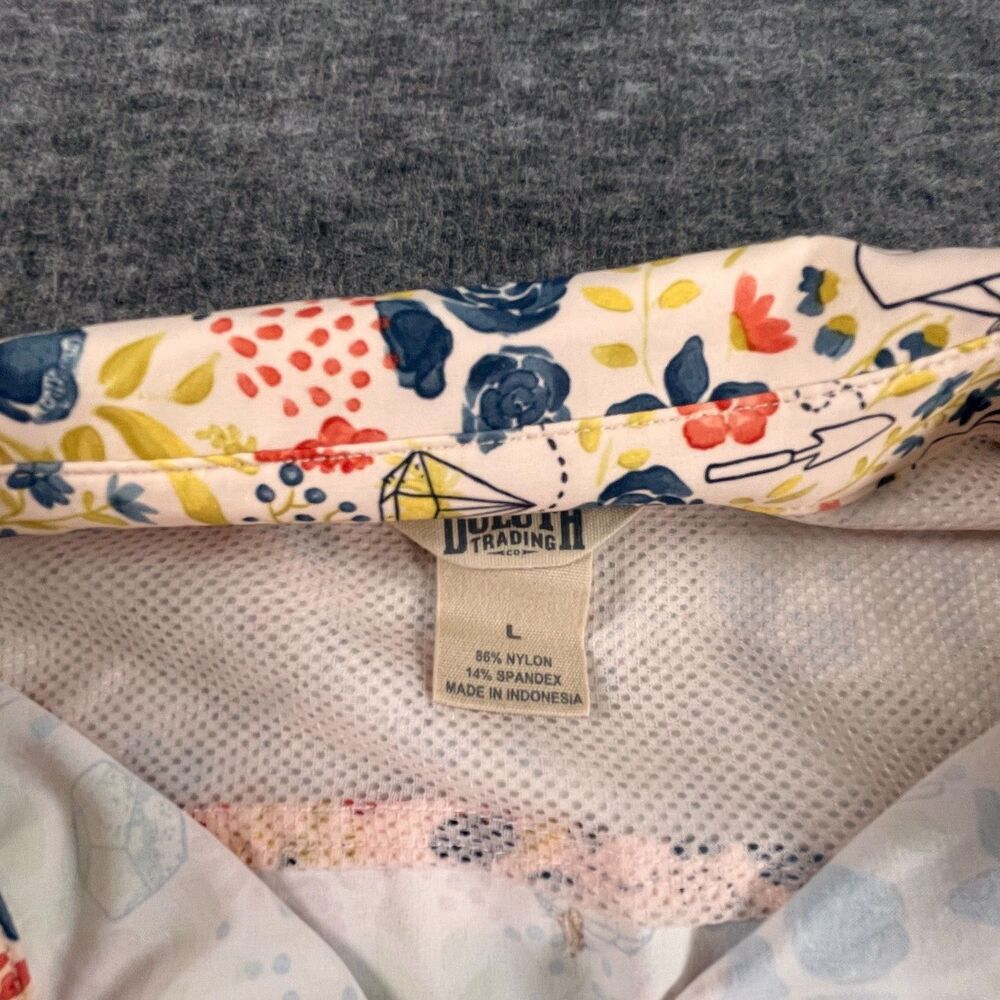 Duluth Trading Co. Garden Tool Print Shirt L Wrinklefighter Roll Tab Cottagecore - Picture 4 of 11